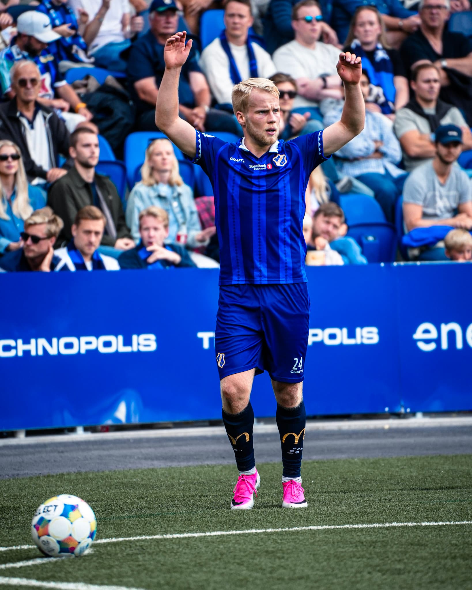 Jacob Hanstad i kamp for Stabæk